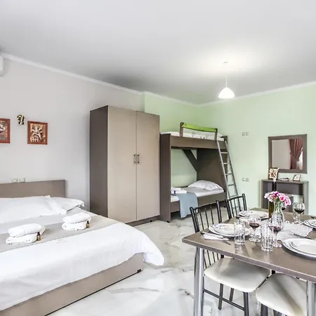 Del Sol #1 Meteora Luxurious Family Апартаменты *